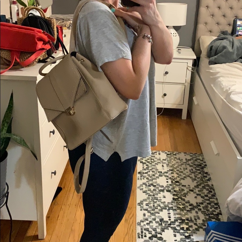 Backpack - Picture 9 of 9